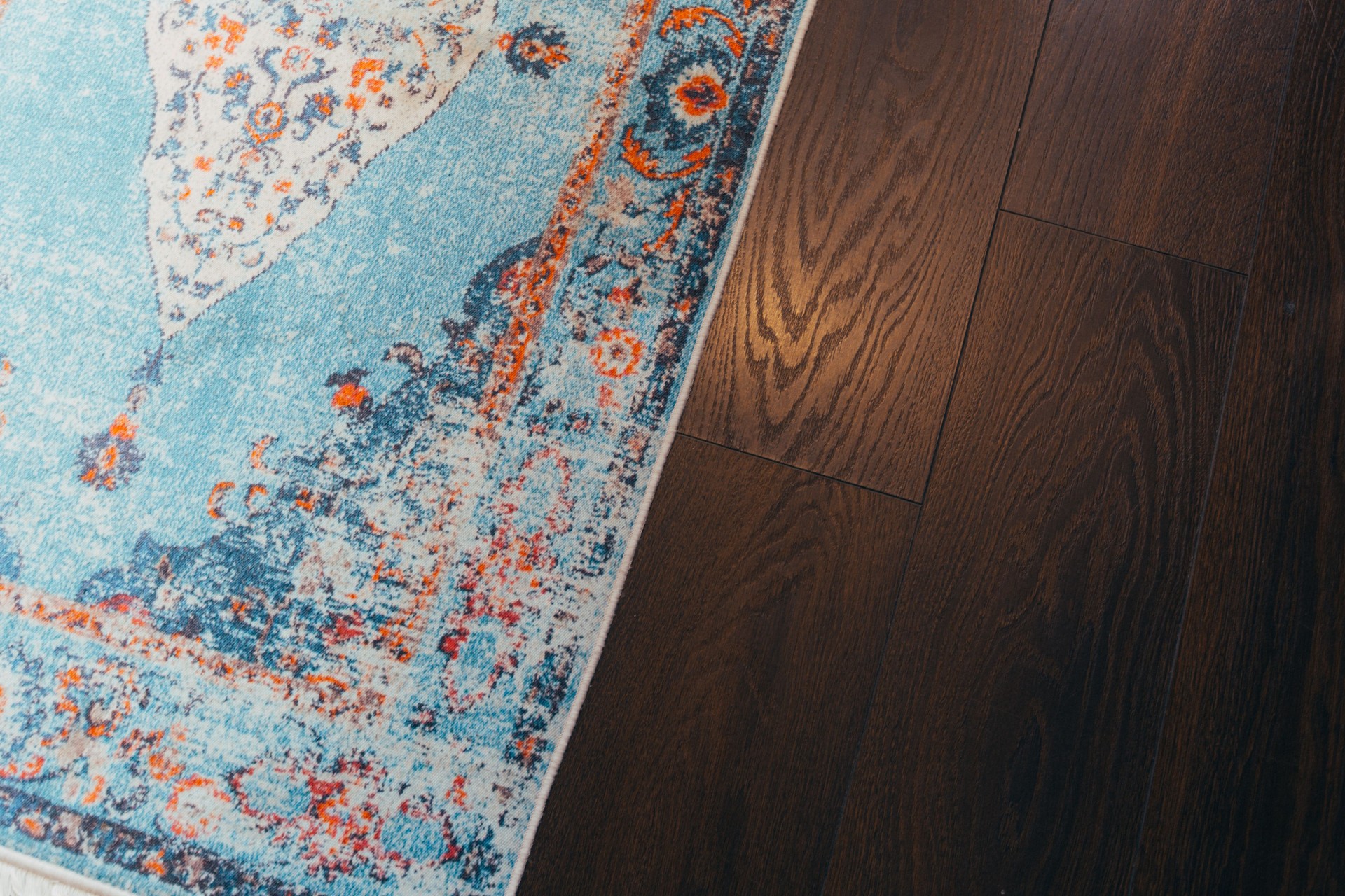 fluffy carpet on wood floor,carpet on the floor